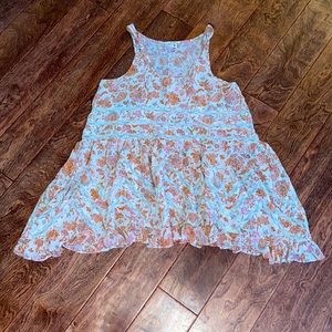 Free People signature cream lace tank tunic with paisley fabric, so soft! Size S